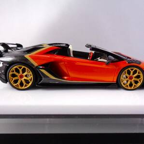 アイドロン EIDOLON アクセルワークス AXELLWORKS 1/43 Lamborghini Aventador SVJ Roadster 2020 Ad Personam 2tone Paint EM669 AX2の画像5