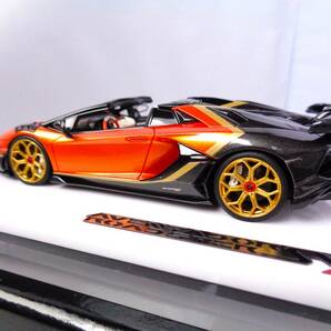 アイドロン EIDOLON アクセルワークス AXELLWORKS 1/43 Lamborghini Aventador SVJ Roadster 2020 Ad Personam 2tone Paint EM669 AX2の画像3