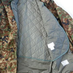 陸上自衛隊 迷彩Ⅱ型戦闘防寒外衣 上衣 （モデル品） の画像3