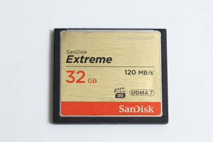 #70d SanDisk サンディスク Extreme 32GB CFカード コンパクトフラッシュ 120MB/s UDMA7