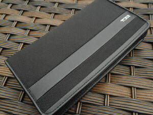 日本未発売　TUMI トゥミ ZIP-AROUND TRAVEL WALLET ジップ トラベル ウオレット 135644-1041 -Black-　本物をお届け!!