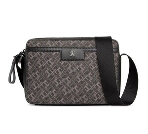 2024ss新作！直営　US正規　TOMMY HILFIGER Men's Monogram Camera Bag　本物をお届けします！