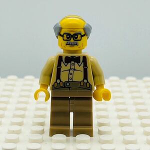 LEGO ブロック　おじいさん　ミニフィグ　No20