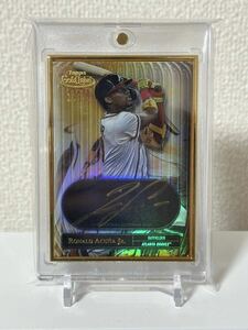 【ジャーナン！】Topps Gold Label 2022 Ronald Acuna Jr. Auric Autograph Gold Ink 金ペン サイン オート 25シリ