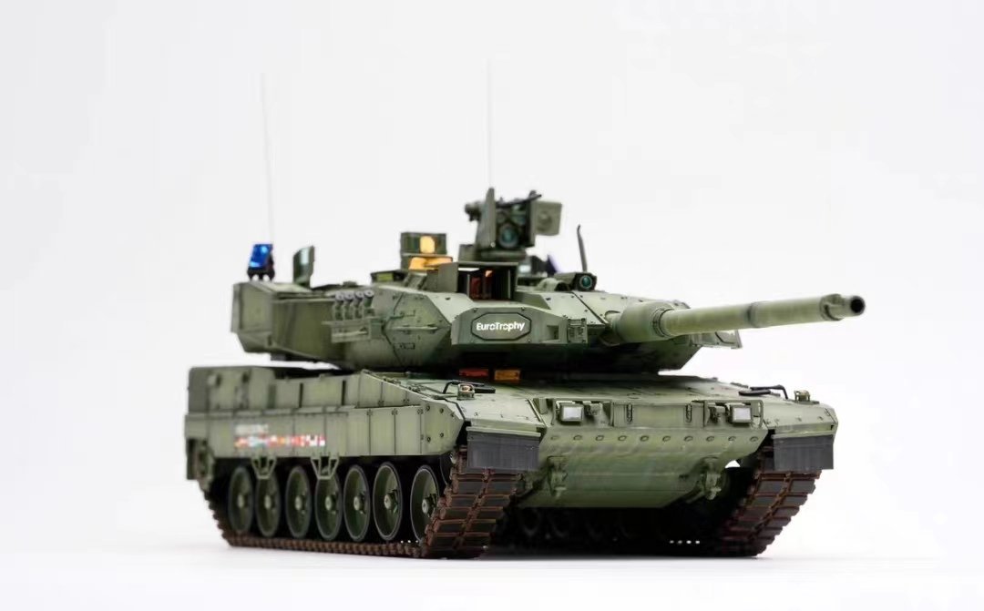 Amusing Hobby 1/35 Leopard 2A8 Main Battle Tank Assembled and painted finished product, Plastic Models, tank, Military Vehicles, Finished Product