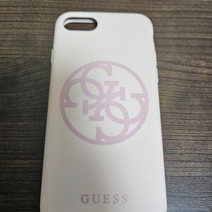 GUESS iPhone SE3 スマホケース