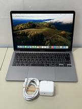 中古 美品　MacBookAir 13-inch 2020 Retina Core i5-1030NG7 1.10GHz/8GB / SSD:500GB / 充放電回数46回/日本語キー/管理番号0000044404_画像1