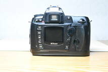 Nikon D70 レンズ2本 SIGMA AF 28-80mm SIGMA望遠AF 100-300mm　充電池　充電器　ストラップ　取扱説明書_画像4