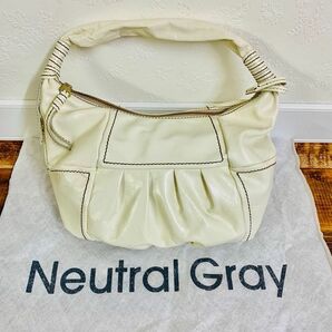 Neutral Gray 本革　ハンドバッグ