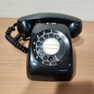 黒電話 昭和レトロ アンティーク ダイヤル式 日本電信電話公社 電話機 インテリア レトロ 600-A2 81Y