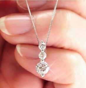 【格安】「大粒3連の輝き」トリロジー ダイヤモンド ネックレス 1.0ct pt850 プラチナ製品 国内生産 限定　2211