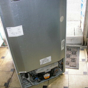 ハイアール 小型冷凍庫 JF-NU100E 直令式 中古良品 引き取り品  大阪府内地区により配達有り３０００円の画像3