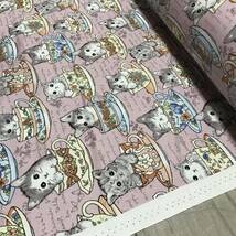 日本製　3m　FUWARIシリーズ　猫柄　⑥　ピンク　オックス　生地　ハギレ_画像1