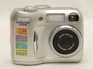 動作撮影確認済　ジャンク　Nikon　COOLPIX　2100　シルバー　ニコン　コンパクトデジタルカメラ　オールドデジカメ