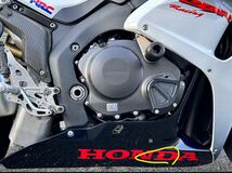 極上車　CBR1000RR SC57 2007年式　限定カラー　低走行　大阪より　ホンダ　HONDA_画像10