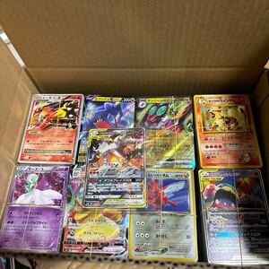 ポケカ　ポケモンカード ゲーム　大量　まとめ売り　セット　プロモ　キラ ノーマル　約2400枚　ex gx 旧裏　レシラム&リザードン097/095