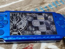 PSP 3000 本体 バッテリー 充電器 メモリースティック ファイナルファンタジー7 アドベントチルドレン_画像3