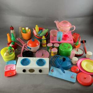 昭和レトロ おままごとセット ちゃぶ台 洗濯板 公衆電話 デルモンテ缶 当時物 玩具 1960年代