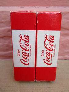 昭和レトロ　コカコーラキーホルダー Cola Coca ボトルキーチェーン　朝鮮とブルガリア　一応新品ですが傷みあり