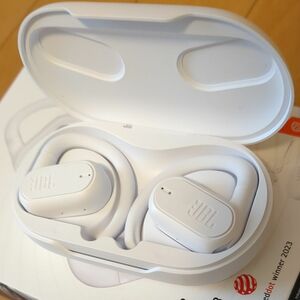 ケース付！【美品】JBL Soundgear Sense JBLSNDGEARSNSWHT White