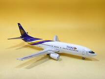 【中古】航空機　フェニックス　1/200　ボーイング　BOEING　737-4D7　HS-TDG　Limited Edition　THAI　タイ空港【模型】J4　S708_画像3