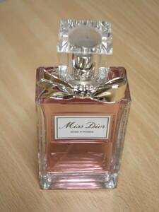 【送料込】未使用　Ｍｉｓｓ　Ｄｉｏｒ　ＲＯＳＥ　Ｎ’ＲＯＳＥＳ　100ml