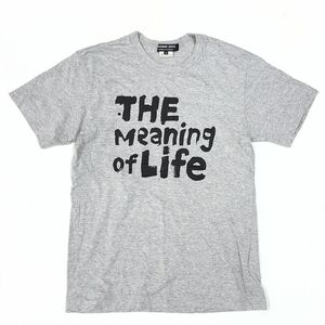 COMME des GARCONS HOMME DEUX コムデギャルソンオムドゥ THE Meaning of Life プリント Tシャツ / Mサイズ / グレー / バインダーネック