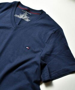 「TOMMY HILFIGER」ワンポイント刺繍半袖Tシャツ ☆ネイビー☆M