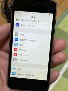 Apple iPod Touch 第5世代 A142 動作品　美品　バッテリー不良い　(FB-NH2)