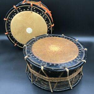 Старые японские барабаны 2 балла резюме эпохи японского музыкального инструмента [309-064#140]