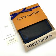 LOUIS VUITTON ルイヴィトン タイガ プラザ ポルトフォイユ ブラック 　ブルー　二つ折り　長財布　D85_画像3