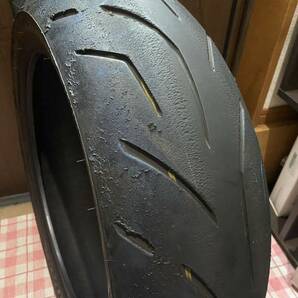 中古MCタイヤ BRIDGESTONE BATTLAX S20 190/55ZR17 ブリヂストン バトラックス ハイパースポーツ 190 55 17 3319 A2940の画像5