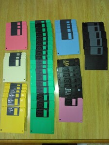 フロッピーディスク　TDK MF-2HD、Maxell 2HD、FUJIFILM MF-2HD、MITUBISHI CHEMICAL 2HD、計50枚まとめて。