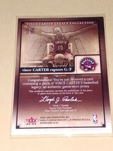 02-03 Fleer Showcase Vince Carter Legacy Collection ビンス・カーター　Game-Worn Jersey ラプターズ　ジャージーカード　黒ジャージ_画像2