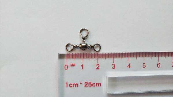 トリプルサルカン #5 中型 50個セット 2.2cm×1.4cm スイベル ヨリモドシ 三つ又 胴突き仕掛け 根魚 ロックフィッシュ イシダイ