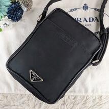 PRADA　プラダ　ショルダーバッグ　ボディバッグ　テスートナイロン　白タグ　斜めがけバッグ 多機能ショルダー 三角ロゴ _画像1