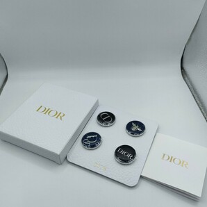 a 未使用 格安 Christian Dior クリスチャンディオール ノベルティ ピンバッチ 箱付き 非売品 限定 希少 ブローチの画像5