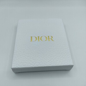 a 未使用 格安 Christian Dior クリスチャンディオール ノベルティ ピンバッチ 箱付き 非売品 限定 希少 ブローチの画像6