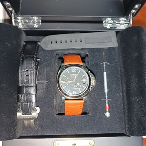 LUMINOR PANERAI 腕時計 箱付き 付属品付きの画像2