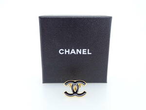 CHANEL シャネル ピンバッチ ブローチ 02A ココマーク ロゴ ゴールド ブラック ファッション小物 アクセサリー ブランド品 箱