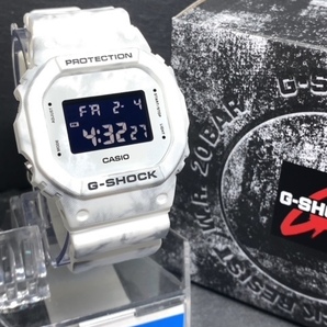 新品 CASIO カシオ 正規品 G-SHOCK ジーショック Gショック 腕時計 スノー カモフラージュ 多機能 デジタル ホワイト グレー DW-5600GC-7の画像2