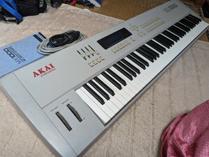 AKAI MIDI keyboard MX1000 MASTER KEYBOARD used 