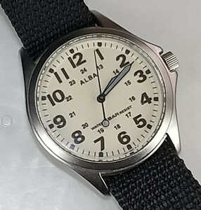 腕時計 SEIKO ALBA 5BAR V501-0AK0 ホワイト蛍光盤 電池交換済