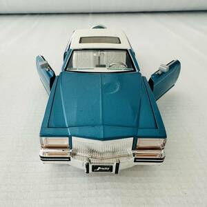 1985 キャデラック フリートウッド ブロアム クーペ STREET LOW ローライダーシリーズ JADA TOYS 1/24 CADILLAC FLEETWOOD BROUGHAM