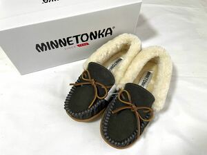 MINNETONKA ミネトンカ レディース モカシン ボア スリッポン 6M 23cm グレー Grey