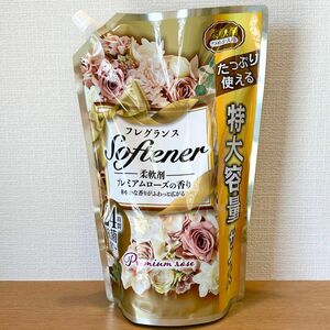 【新品】フレグランスSoftener 柔軟剤　プレミアムローズの香り　つめかえ用 （特大容量サイズ 1080mL）