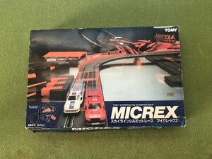 【貴重品】トミー製 1/87 MICREX「スカイラインシルエットレース・セット」リアルスケールの赤いスカイラインと白いポルシェ。