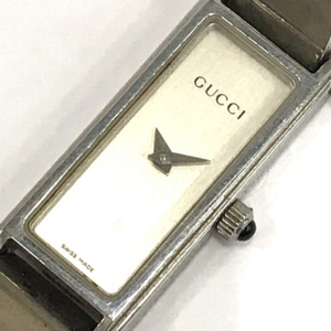 グッチ クォーツ 腕時計 スクエアフェイス 1500L シルバーカラー文字盤 レディース ファッション小物 GUCCI
