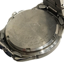 送料360円 セイコー チタン ソーラー デイト 腕時計 V145-0AX0 メンズ ホワイト文字盤 SEIKO QR032-337 同梱NG_画像2