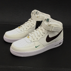 新品同様 ナイキ サイズ 32cm AIR FORCE 1 MID ’07 LV8 DR9513-100 カジュアルシューズ メンズ タグ付 箱有 NIKE